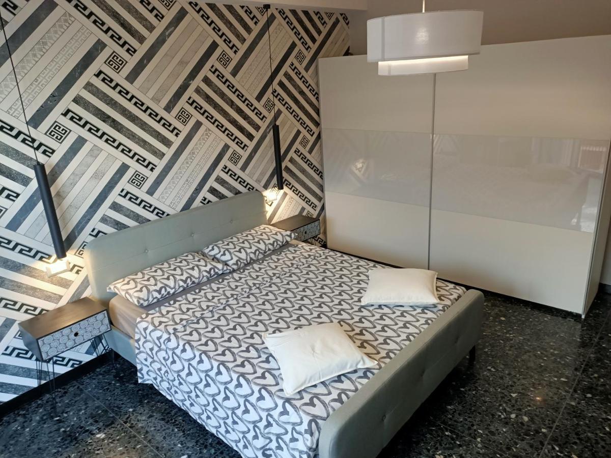 Casa Di Noemi - Seafront With Parking Apartment Savona Bagian luar foto